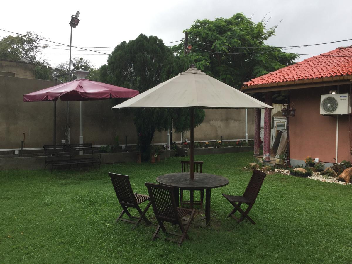 Katunayaka Ared Villa מראה חיצוני תמונה